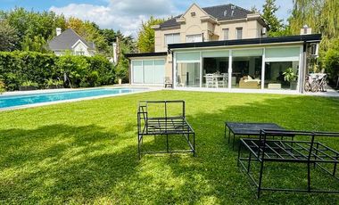 Casa en  venta Solar Del Bosque, Canning. 6 amb. 3 hab.