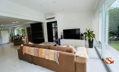 Casa en  venta Solar Del Bosque, Canning. 6 amb. 3 hab.