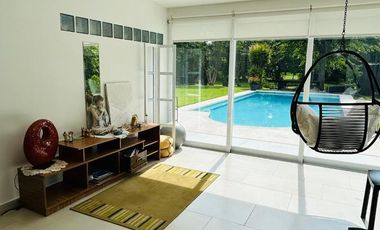 Casa en  venta Solar Del Bosque, Canning. 6 amb. 3 hab.