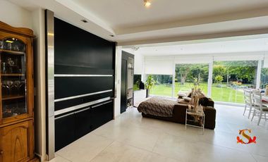 Casa en  venta Solar Del Bosque, Canning. 6 amb. 3 hab.