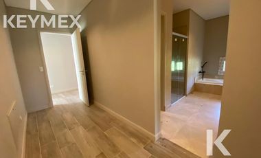 CASA VENTA 4 DORMITORIOS EN MIRALAGOS