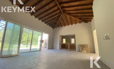 CASA VENTA 4 DORMITORIOS EN MIRALAGOS