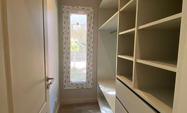 CASA VENTA 4 DORMITORIOS EN MIRALAGOS