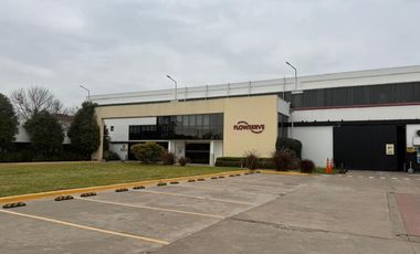 Depósito de 4399 m2 cubiertos en Garin-El Triangulo