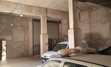 Depósito 1650 m2 cubiertos en Castelar, Moron