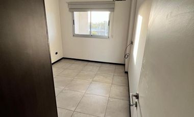 Venta - Departamento 2 ambientes con cochera descubierta en Remedios De Escalada
