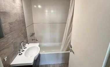 Venta - Departamento 2 ambientes con cochera descubierta en Remedios De Escalada