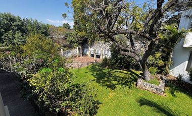 Casa en Condominio con Alberca Común en  Renta