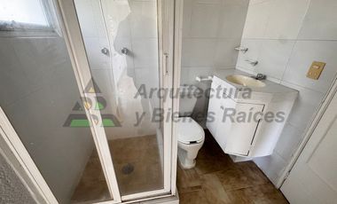 Casa en Condominio con Alberca Común en  Renta