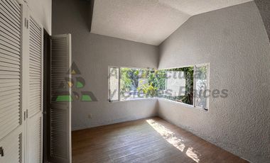 Casa en Condominio con Alberca Común en  Renta