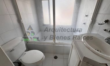 Casa en Condominio con Alberca Común en  Renta