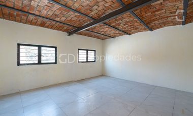 LAS PINTITAS CASA MUY AMPLIA EN VENTA