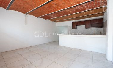 LAS PINTITAS CASA MUY AMPLIA EN VENTA