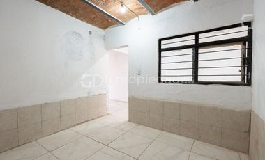 LAS PINTITAS CASA MUY AMPLIA EN VENTA
