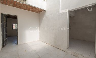 LAS PINTITAS CASA MUY AMPLIA EN VENTA