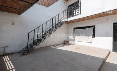LAS PINTITAS CASA MUY AMPLIA EN VENTA