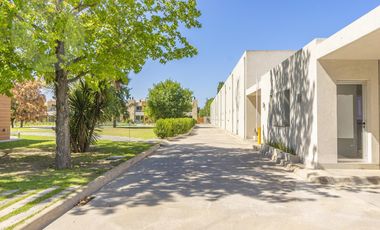 Departamento en venta con renta - Canning, Complejo Cabral