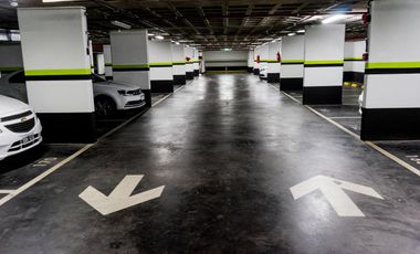 Venta - Cochera - Olmos Suites - Córdoba - Centro