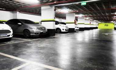 Venta - Cochera - Olmos Suites - Córdoba - Centro