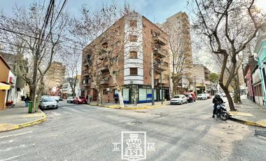 Alsina y 3 de Febrero - Local en Esquina - Venta - San Fernando