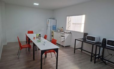 Alquiler Galpon 1.080 m2 en Complejo de depositos con seguridad - El Talar