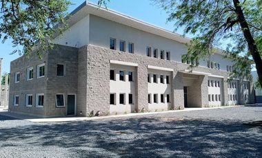 Alquiler Galpon 1.080 m2 en Complejo de depositos con seguridad - El Talar