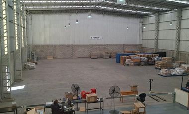 Alquiler Galpon 1.080 m2 en Complejo de depositos con seguridad - El Talar