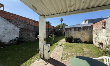 Casa en Venta 3 Amb. a reciclar - lote de 10 x 40 - Ramos Mejia