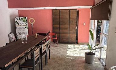 Casa de Seis ambientes con Quincho, Pileta y Espacio Cochera en Venta en Wilde