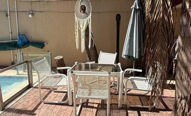 Casa de Seis ambientes con Quincho, Pileta y Espacio Cochera en Venta en Wilde