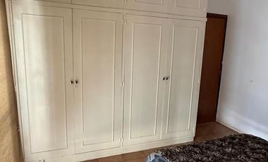 Casa de Seis ambientes con Quincho, Pileta y Espacio Cochera en Venta en Wilde