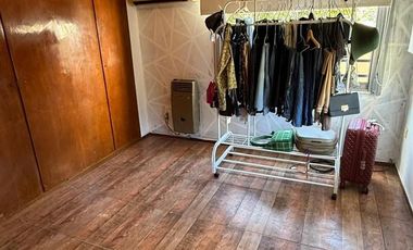 Casa de Seis ambientes con Quincho, Pileta y Espacio Cochera en Venta en Wilde