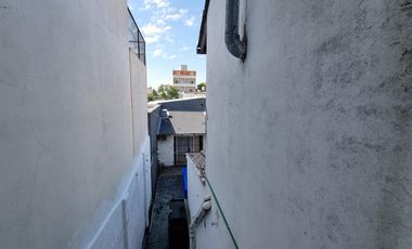 Departamento en planta alta + patio y quincho