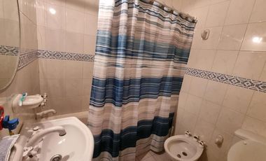 Departamento en planta alta + patio y quincho