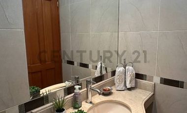 Exclusivo departamento con 3 terrazas en Chacarilla de  217 m² – Surco