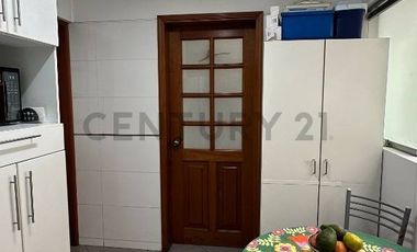 Exclusivo departamento con 3 terrazas en Chacarilla de  217 m² – Surco