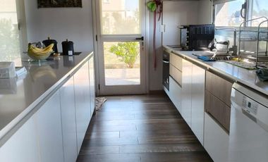 Casa en Lagos de Canning – 3 Dorm – 1 Planta con Pileta