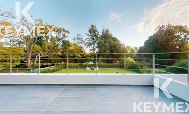VENTA CASA EN MIRALAGOS