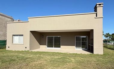 Casa en venta en planta baja en Vistas Puertos