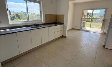 Casa en venta en planta baja en Vistas Puertos