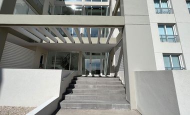 DEPARTAMENTO EN VENTA 2 AMB  COSTA ESMERALDA, AL GOLF 19  PAR 3° 1896