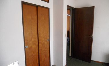 VENTA CASA 4 AMBIENTES EN VILLA ADELINA -POSIBILIDAD MULTIFAMILIAR-