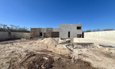 Pre Venta Impresionante Casa 1 Planta, 2130 m2 Terreno En Chicxulub Pueblo, Yucatan