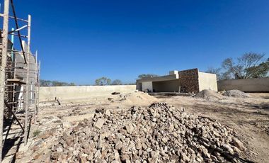 Pre Venta Impresionante Casa 1 Planta, 2130 m2 Terreno En Chicxulub Pueblo, Yucatan