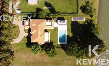 VENTA CASA DE 5 DORMITORIOS EN MIRALAGOS