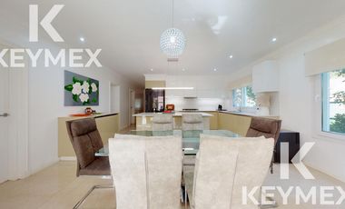 VENTA CASA DE 5 DORMITORIOS EN MIRALAGOS