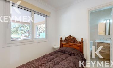 VENTA CASA DE 5 DORMITORIOS EN MIRALAGOS