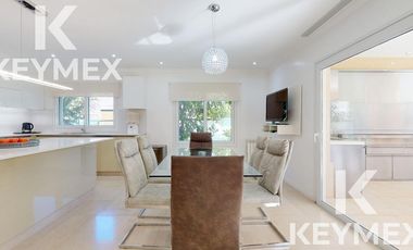 VENTA CASA DE 5 DORMITORIOS EN MIRALAGOS