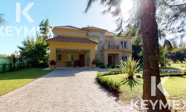 VENTA CASA DE 5 DORMITORIOS EN MIRALAGOS