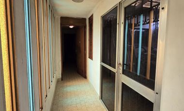 VENTA CASA 4 AMBIENTES EN VILLA ADELINA